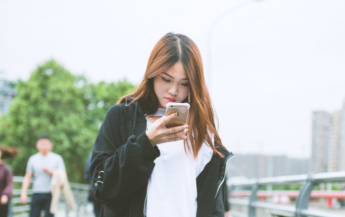 chinese, girl, smartphone