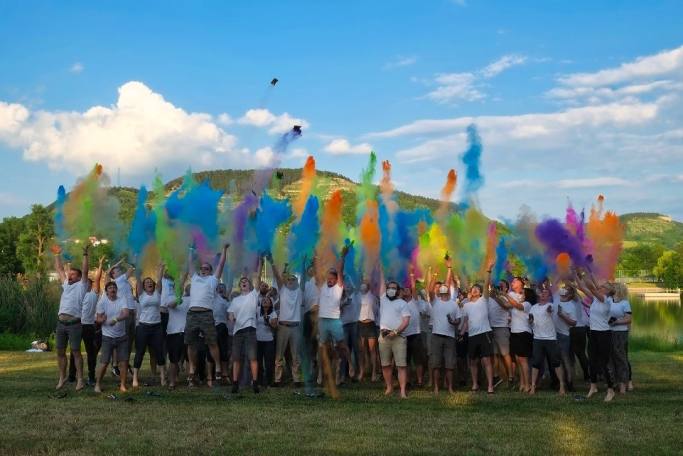 teamevent 2019, dotsource, holi color shooting