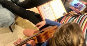 Digitale Musikschule in Zeiten der Corona-Krise – #JenalerntUkulele [Netzfund]